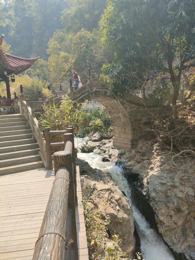 热海大滚锅，好大一口锅