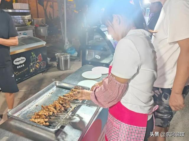 美食、歌舞、烟花秀，还有绚丽夜景，大美鱼山啤酒节火爆开幕！