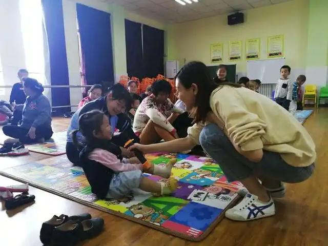 全国出生人口断崖：21年1062万人	，24年954万，25年令人意想不到