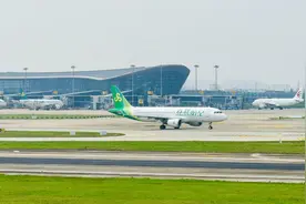 大风沙尘影响，多航班取消！图片