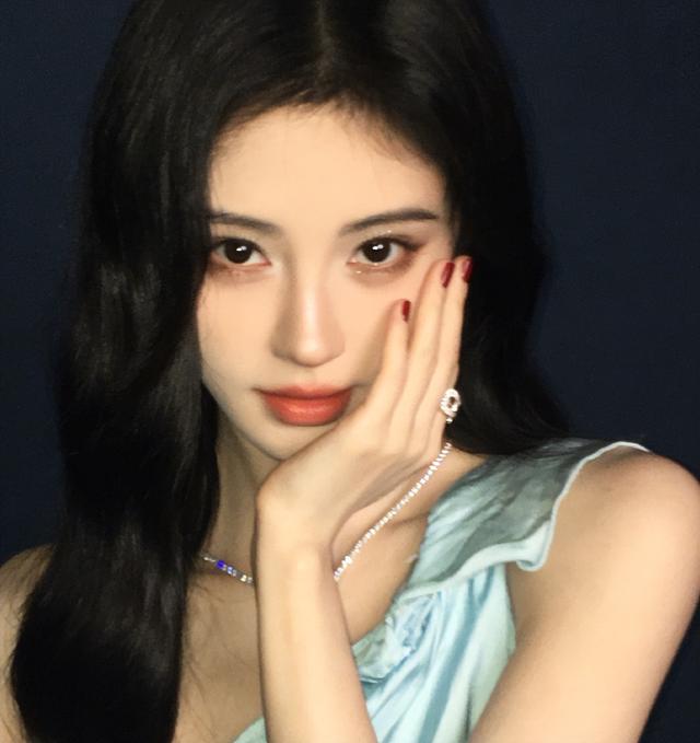 王健林跌出福布斯后又被执行！王思聪再传大丑闻，果然富不过三代