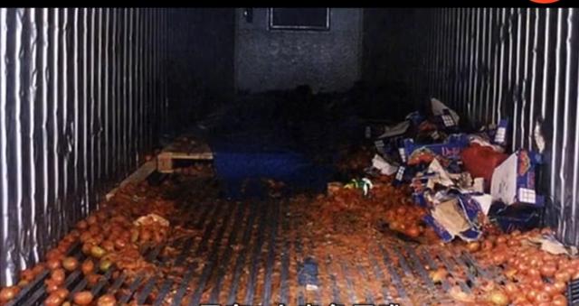 58条生命被锁进冷藏车！20年前的惨案	，至今让人脊背发凉