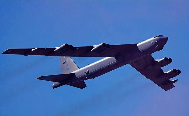 马杜罗后台全就位，中俄明确表态，美军发兵在即	，司令却先行辞职