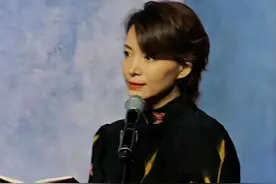 董卿强势回归！离开央视3年，卖房救夫、全职带娃的日子结束了？图片