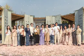 女教师AI“复活”李清照：让诗人“宇宙”智能出海图片