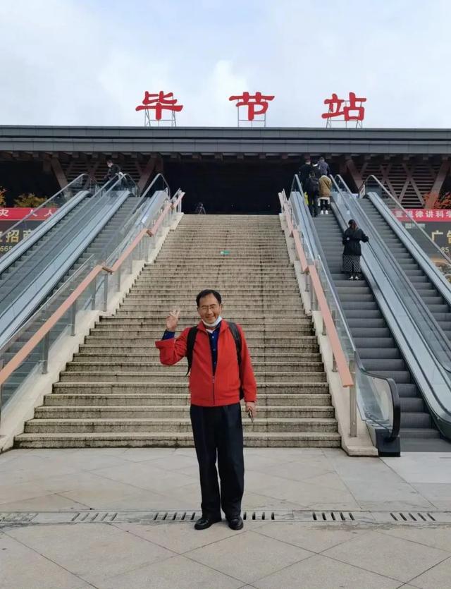 “穿上军装守国门，脱下军装守乡土”：老战友的北川情结