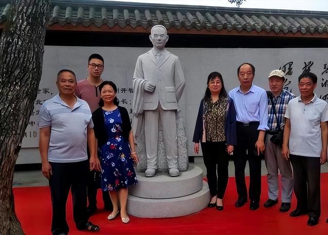 吴石后人有点意思：明明父亲是烈士	，儿子吴韶成却在河南格外低调