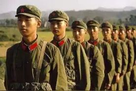 军旅回眸33——七、八十年代部队战士和青年干部如何谈恋爱？图片