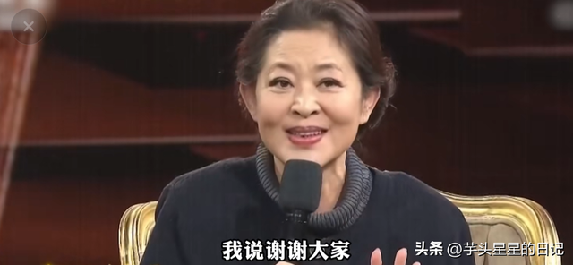 66岁倪萍现身长沙，脸部僵硬凹凸不平，眼睛浮肿严重，老到认不出