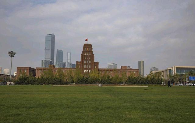 “宜居城市”10强：厦门不如三亚，大连高居第3，西安承德没上榜