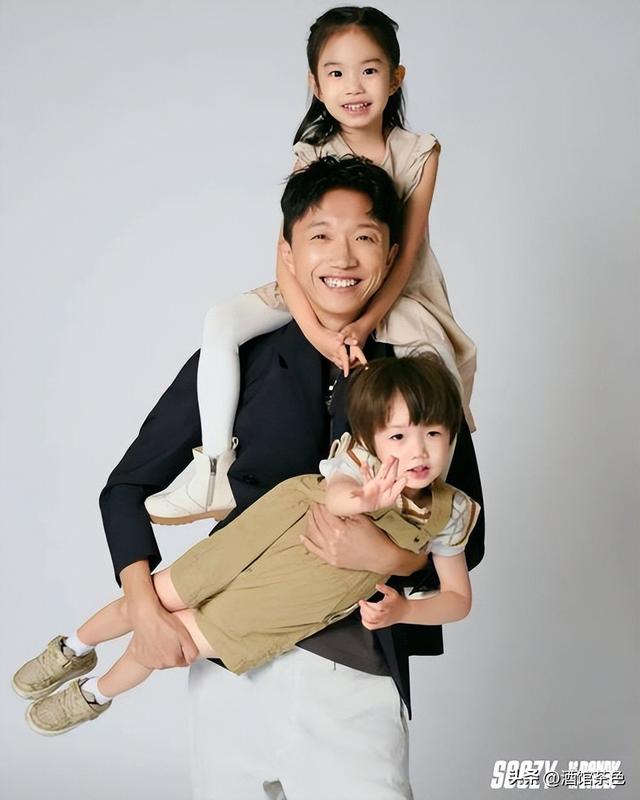 怪不得宋家腾能这么火，看看他妻子是谁就知道了，娶个贤妻旺三代