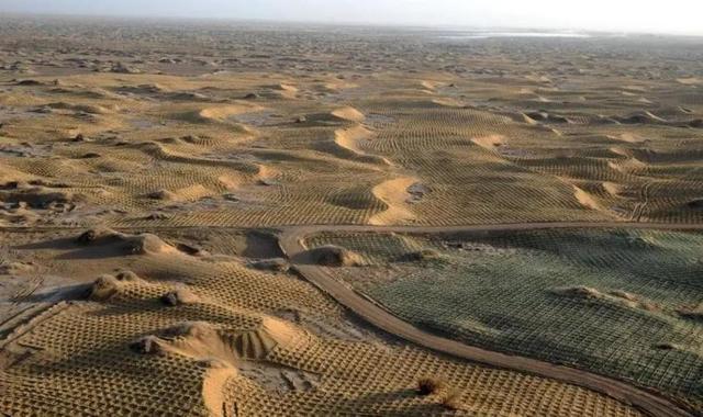 美国专家：这县城必成罗布泊！4万年轻姑娘不信邪，直接杀到沙漠
