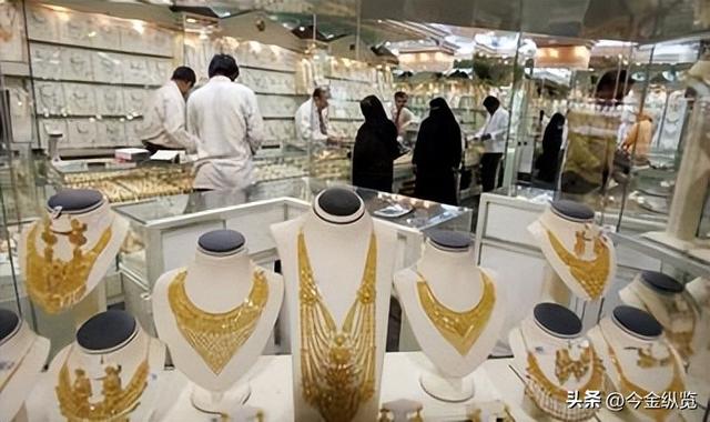 你敢上车吗？黄金暴涨60%！年内50次新高，2026牛市还能疯多久？