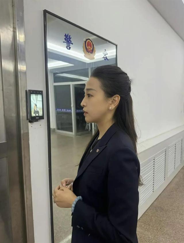 青岛保时捷女销冠被合成AI不雅视频，遭遇骚扰电话“轰炸”，本人声明：已报警，恳请大家积极举报