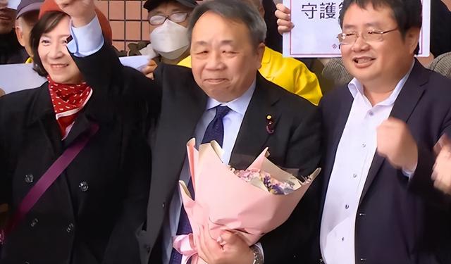 在日“汉奸	”窜台叫嚣	，大陆12字淡定回应！4艘055列阵压向日本