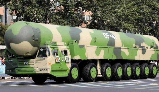 高市称要采取行动捍卫立场，日本防卫大臣：将向台湾周边部署导弹