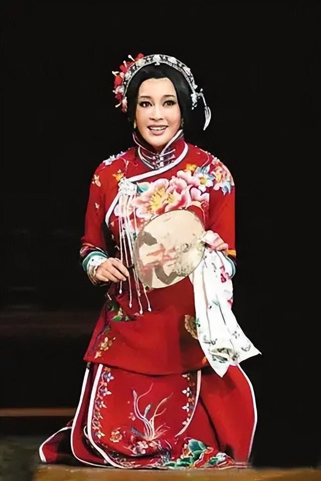 钱再多有什么用？75岁刘晓庆的现状，给所有中老年人提了个醒
