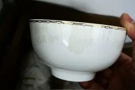 500多买了些骨瓷碗碟，拿回家老婆说上当了，用了几次，真后悔了图片