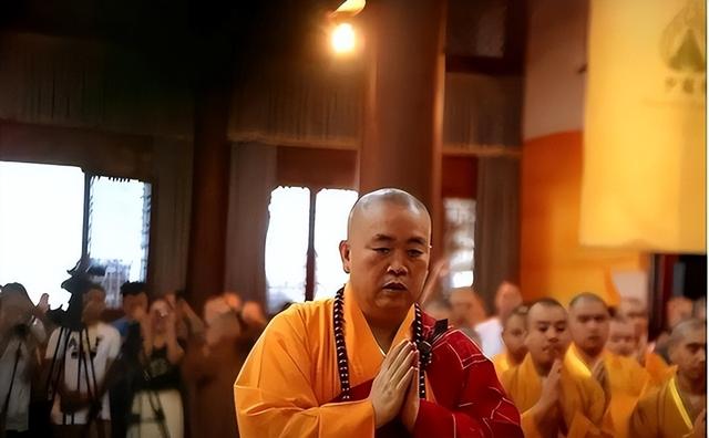 释永信背后生活有多奢靡？一般人真想象不到的夸张！