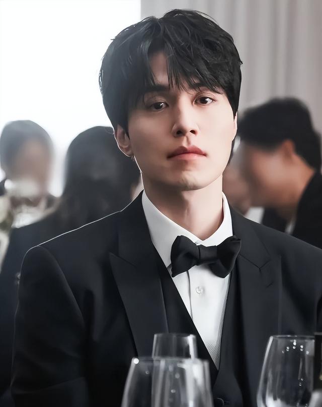 揭秘明星对抗私生饭的狠招！跟踪咒骂潜入住处，他们终于不忍了