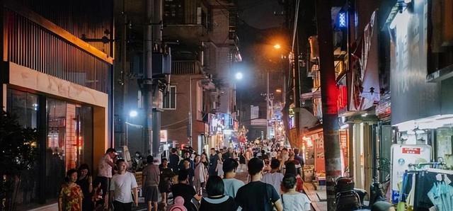 破防了！老外打卡中国后集体吐槽：欧美生活简直像活在上个世纪