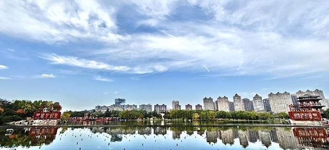 西安大唐芙蓉园:一池秋水作画屏 古典园林映画中