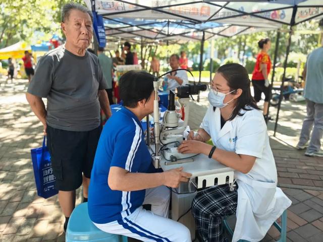 家门口的露天电影院，让你重拾儿时记忆