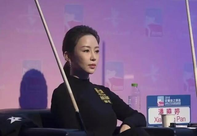 身材傲人却无人敢娶，43岁潘晓婷至今单身，潘爸爸直言悔不当初