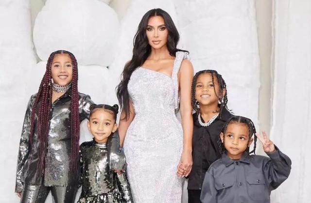 卡戴珊吐槽ChatGPT！帮复习反挂科，AI还当起“心理医生”