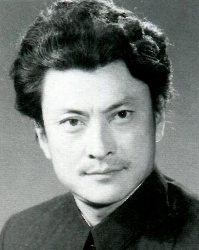 她长得太美被导演“据为己有”，同居27年没证没娃，63岁不治身亡