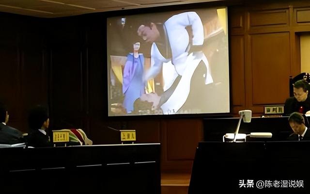 他被谢霆锋打成重伤，发妻6次流产绝情离开，如今街头卖卤肉为生
