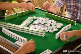 打麻将必胜绝技，摸到烂牌不要慌，学会这三招可以转败为胜。图片