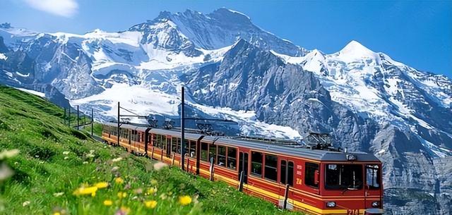 历史竟开了个玩笑：先倒下的不是乌克兰，而是百年中立的瑞士？