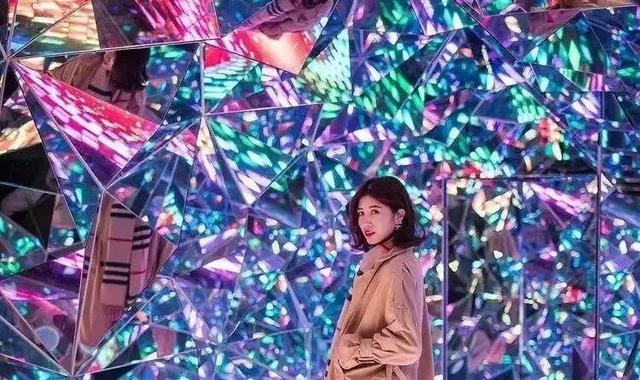 秋华未减，冬景将至，来炎帝影视基地赴一场秋冬的约会吧！