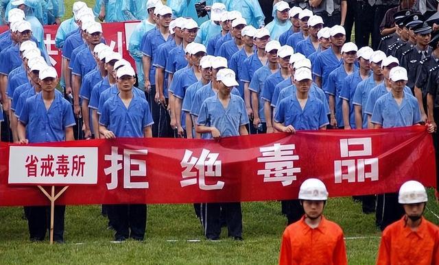 中美俄艾滋病人数差距断崖，俄119万，美国120万，中国令人意外