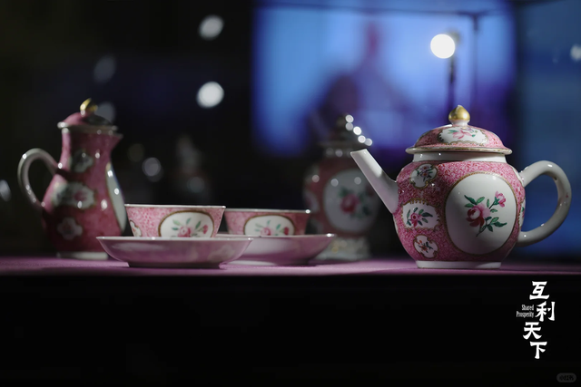 带娃逛展，穿越千年看懂广州的“国际范儿”