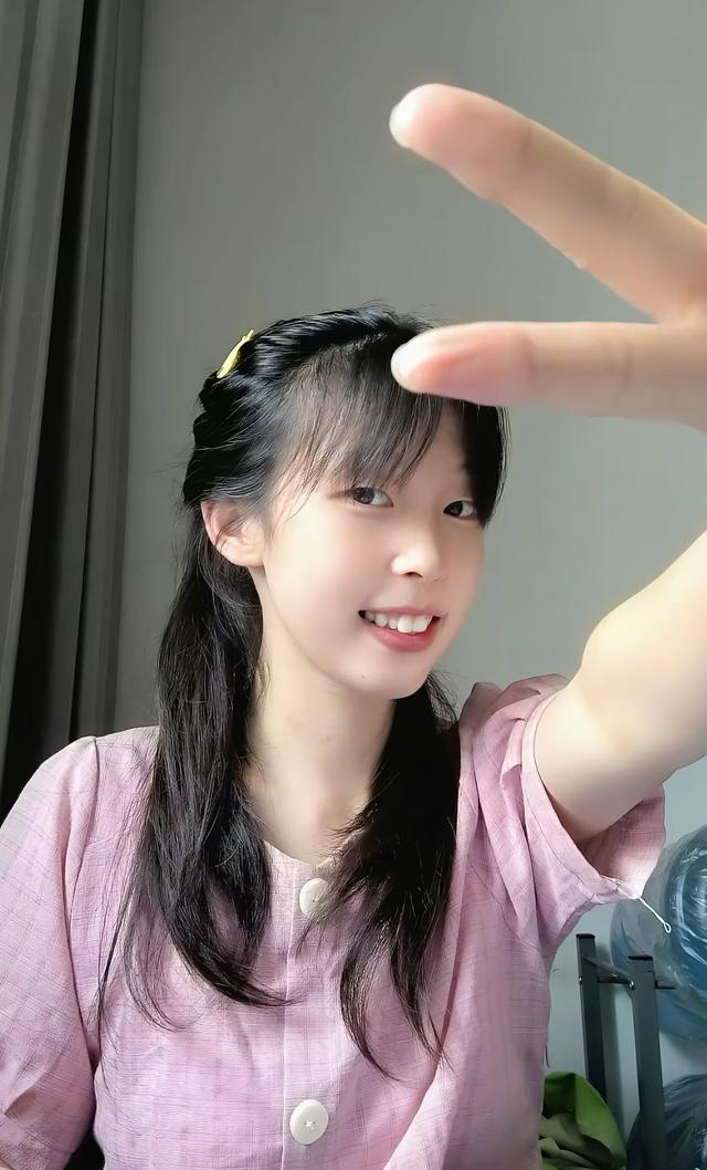 湖南23岁女孩姚艳兰去世，大学毕业当社工，昏迷前大喊：我想活着