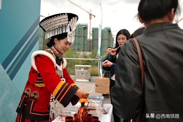 这里过节，加开！