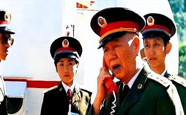 首次访华就不尊重我国？中国当场撤走仪仗队：摆正态度再来吧！