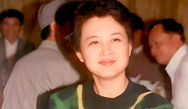 央视肖晓琳：退休5个月，在美国儿子家死去，临终26字遗言太深刻