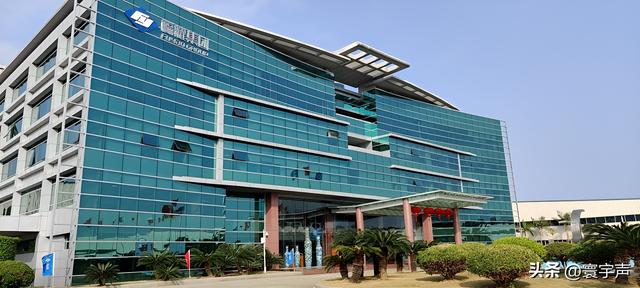曹德旺79岁退休交棒曹晖，创一代集体步入交接期，二代接班难在哪