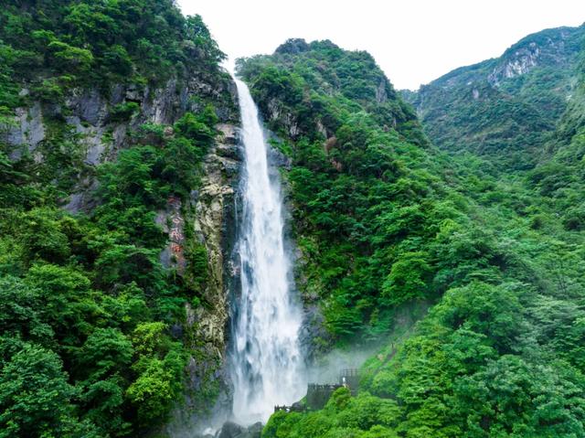 跟着“赣超”游明月山，超多特色玩法，享受清凉夏日~