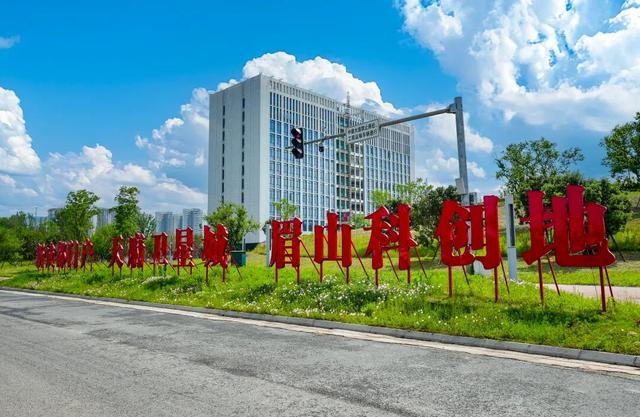 为什么是“天府卫星城”？
