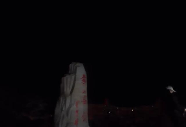 去了一趟华山旅游，发了朋友圈，以为有人点赞，结果尴尬了！