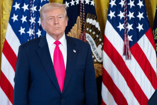 果然被普京说中了：马克龙当着特朗普的面，把中国安排得明明白白