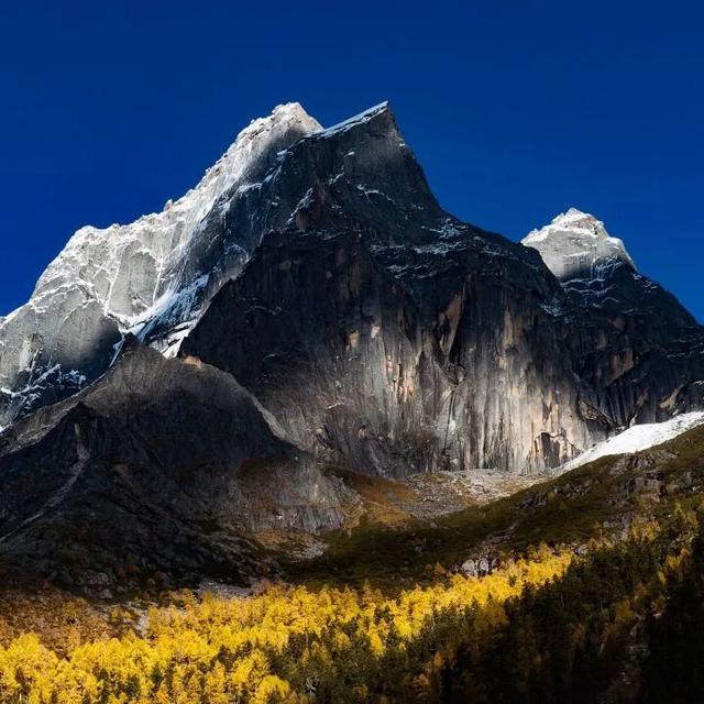 四姑娘山彩林蓄势待发，这份秋日浪漫太让人期待！