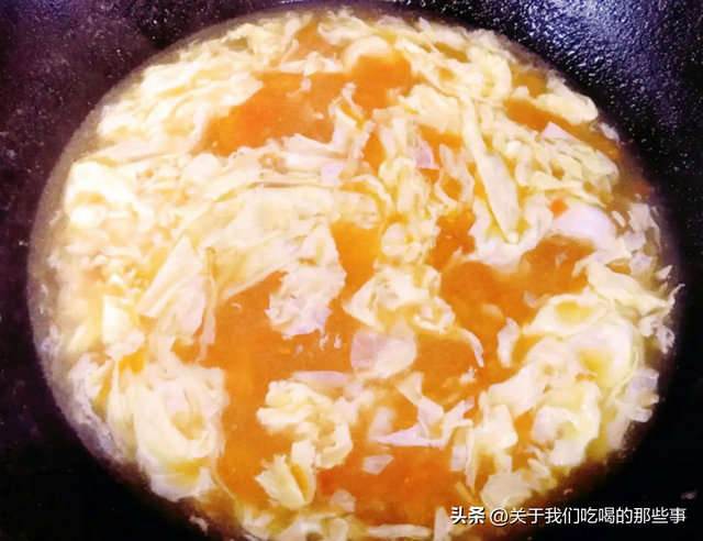 做西红柿鸡蛋汤，不要直接加水，教你一招，蛋花漂亮，顺滑好喝