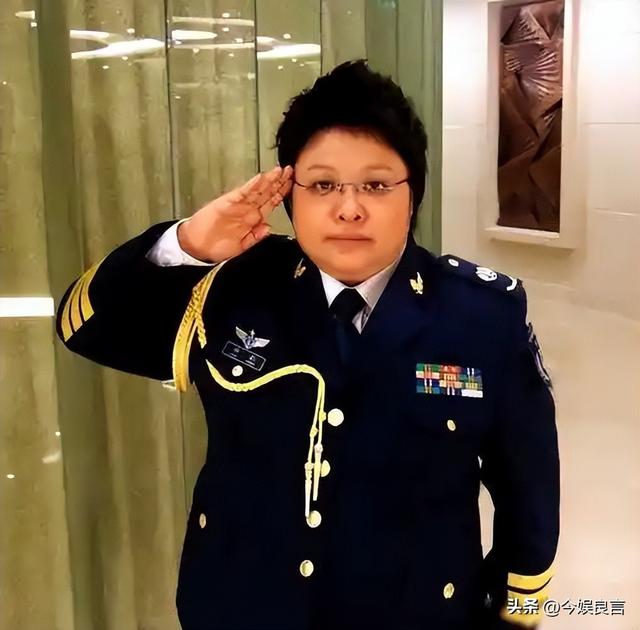 王大陆事件扩大！修杰楷、陈柏霖被上铐带走，贾静雯称孩子被吓到