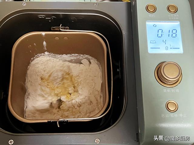 面包别买了，花小钱在家做健康面包，无不良添加，营养美味放心吃