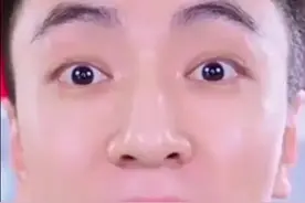 歌手师洋力挺李佳琦再度引爆话题，嫌贵用锅底灰描眉，5万人围观图片